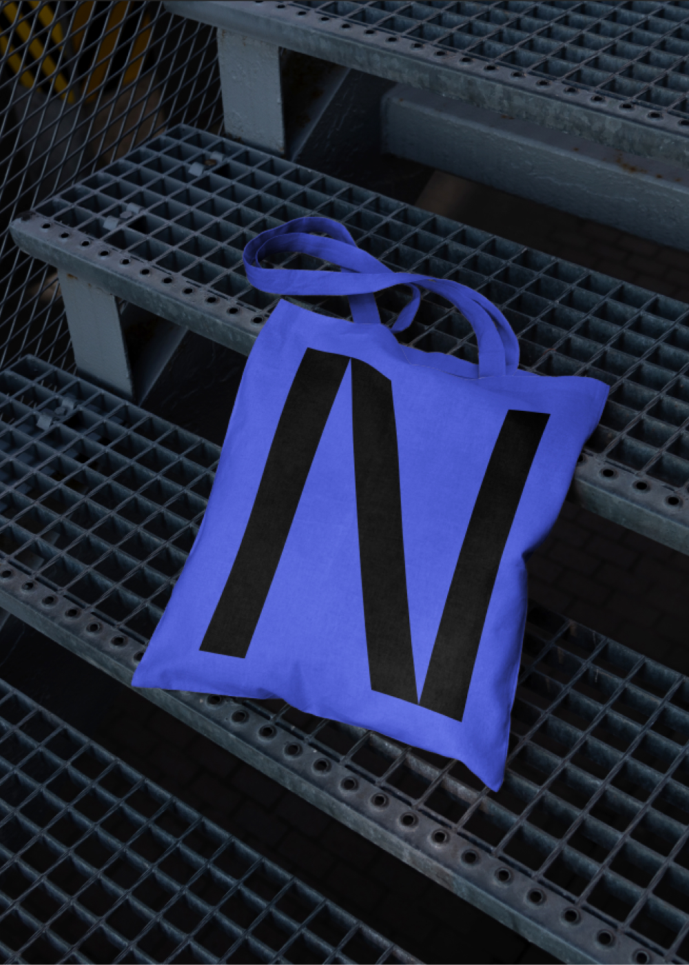 Letter N on a totebag